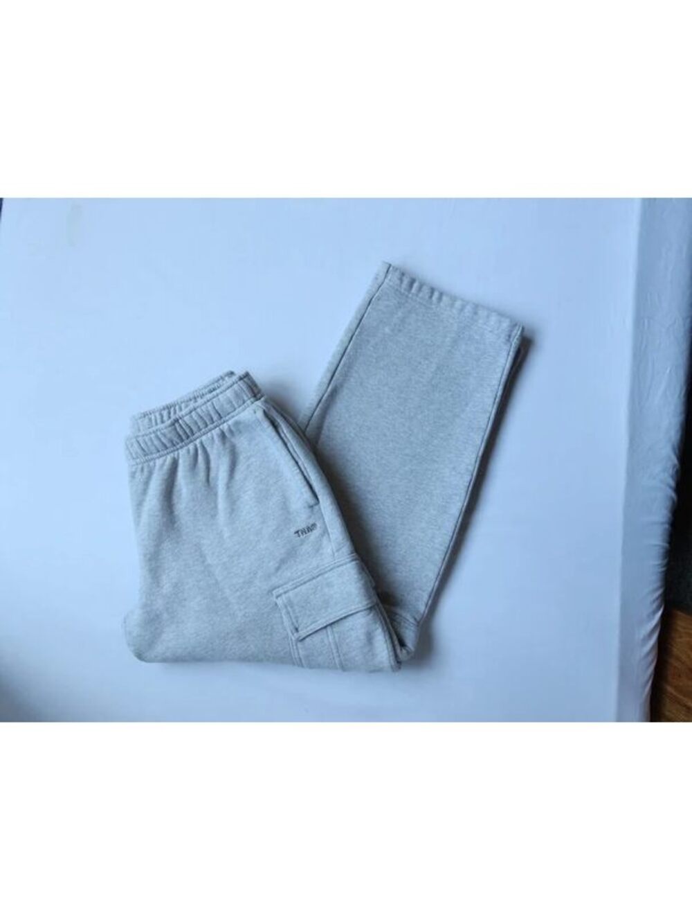TNA Aritzia Sweatfleece Cozy Fleece Mega Cargo Sweatpants Gray Size Small